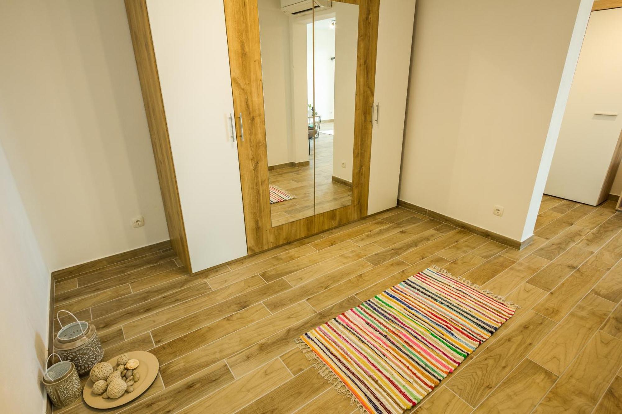 2Bfree Apartments 西尼卡 外观 照片
