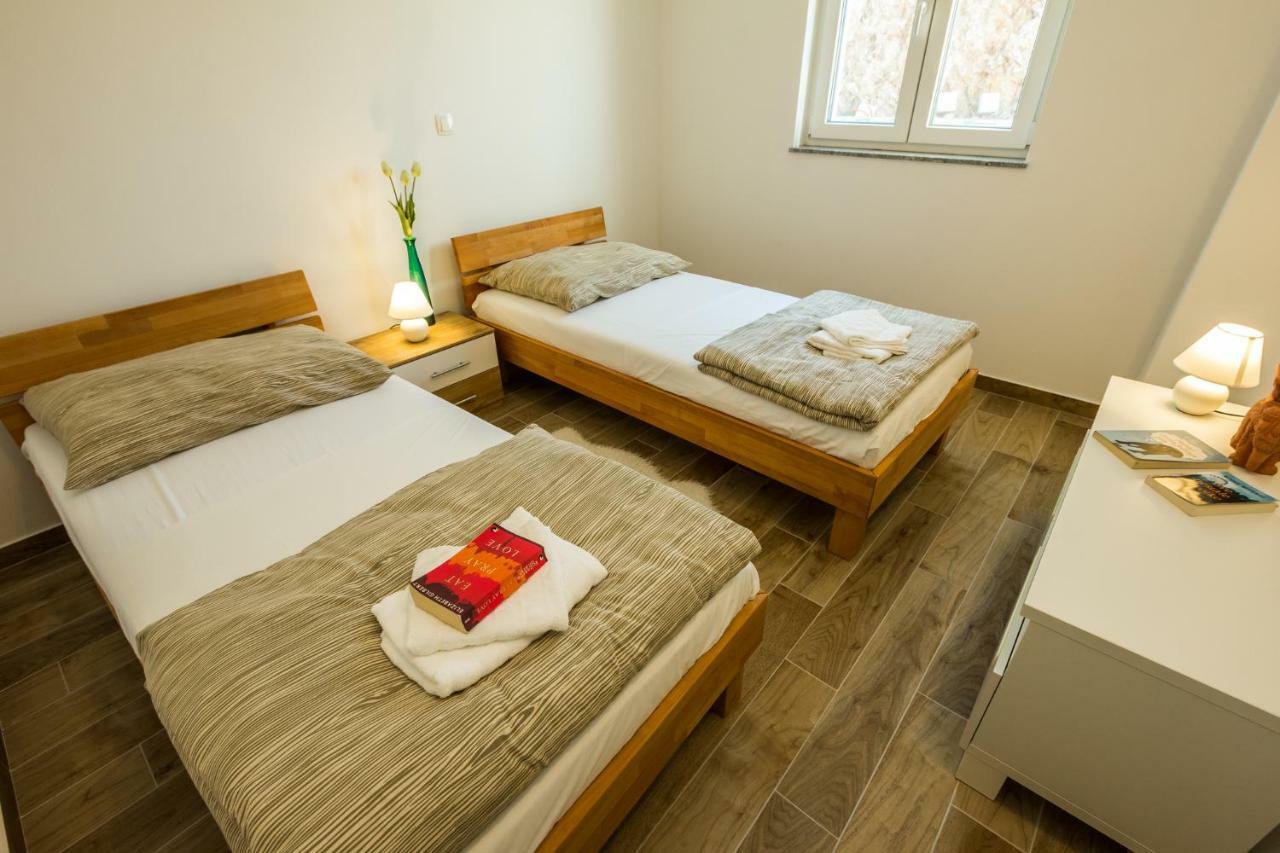 2Bfree Apartments 西尼卡 外观 照片